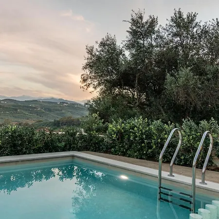 Apithano Heated Pool On Demand