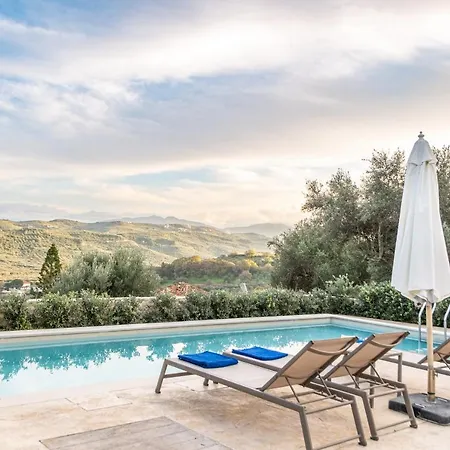 Holiday home Apithano Heated Pool On Demand