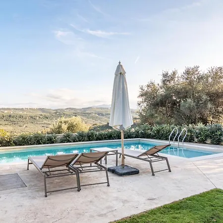 Apithano Heated Pool On Demand