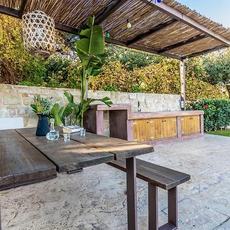 Apithano Heated Pool On Demand Holiday home *